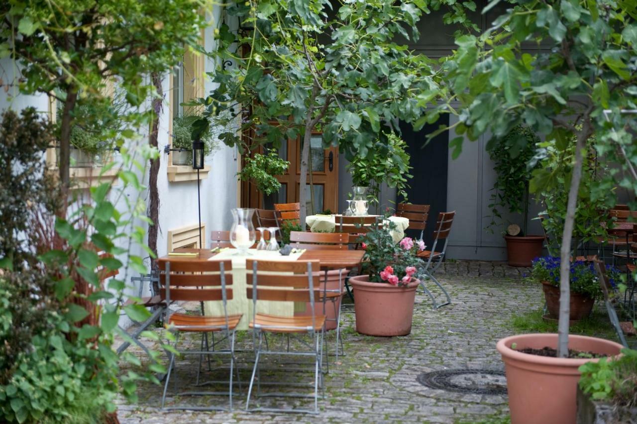 Gasthaus Zur Sonne Nordheim am Main Buitenkant foto